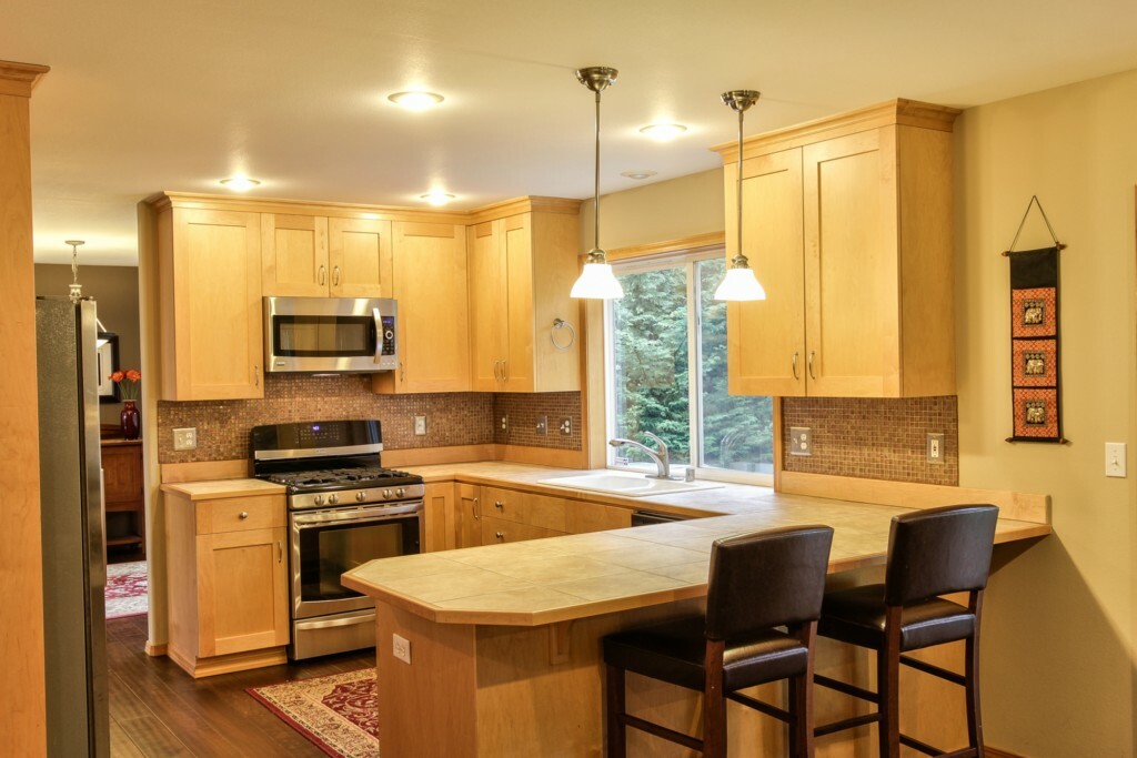 Property Photo: 1614 Lindsay Lp WA 98274