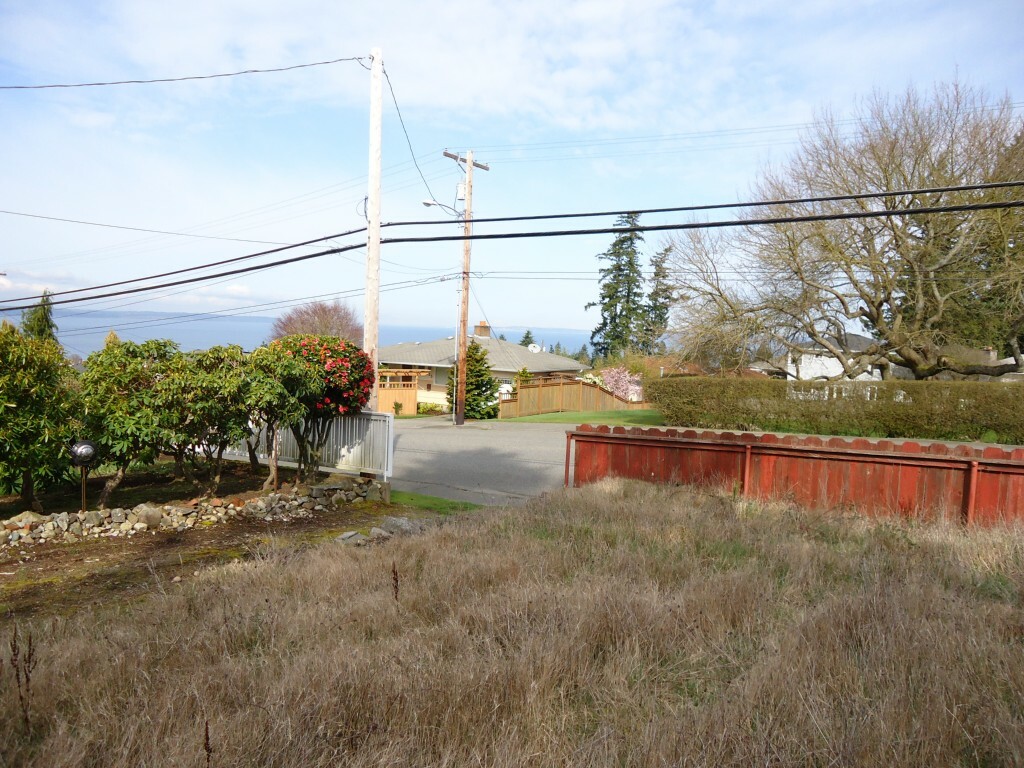 Property Photo:  0 Walnut  WA 98020 