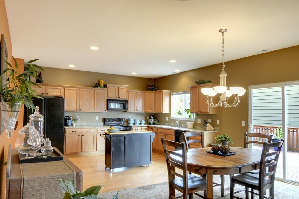 Property Photo: 23111 27th Dr SE WA 98021