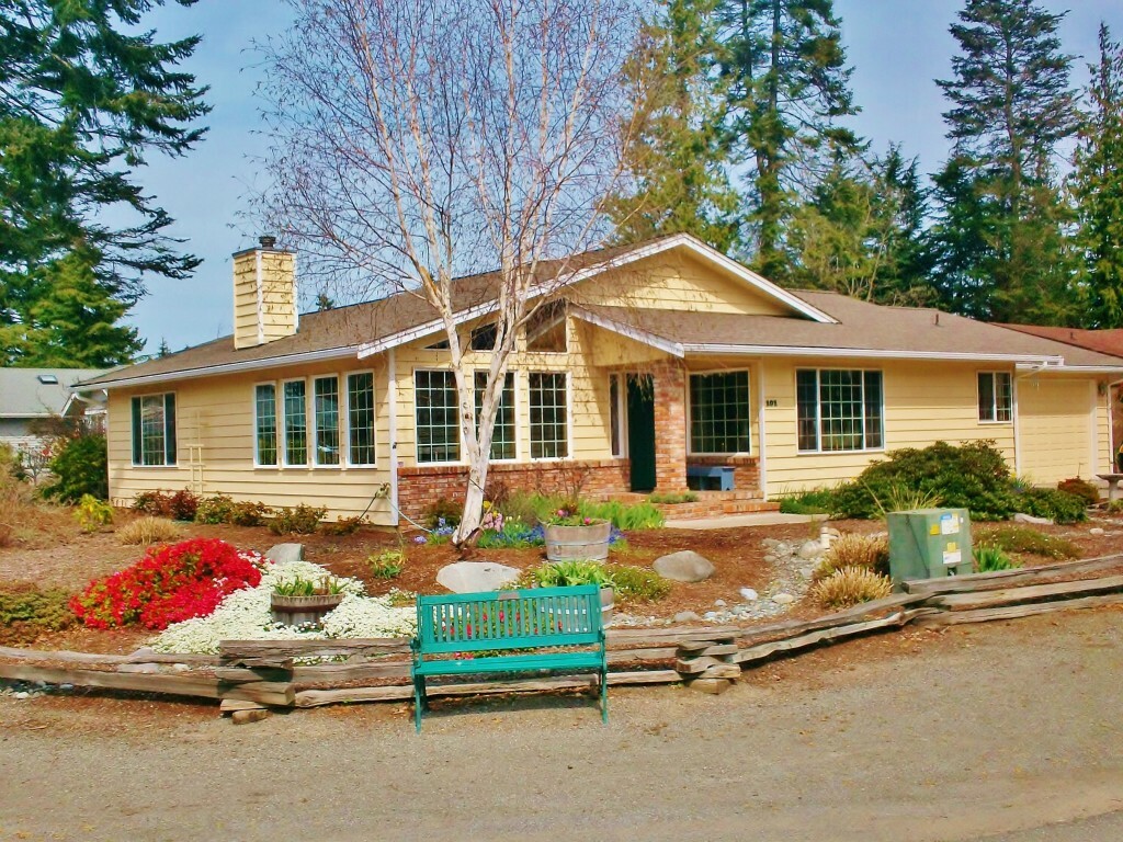 Property Photo: 101 San Juan Dr WA 98382