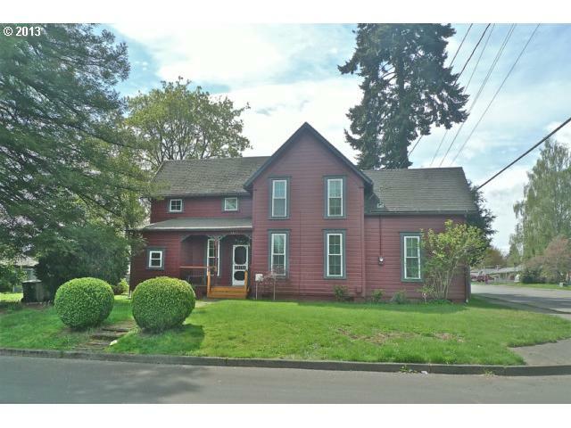 Property Photo:  1011 S Cherry St  OR 97113 