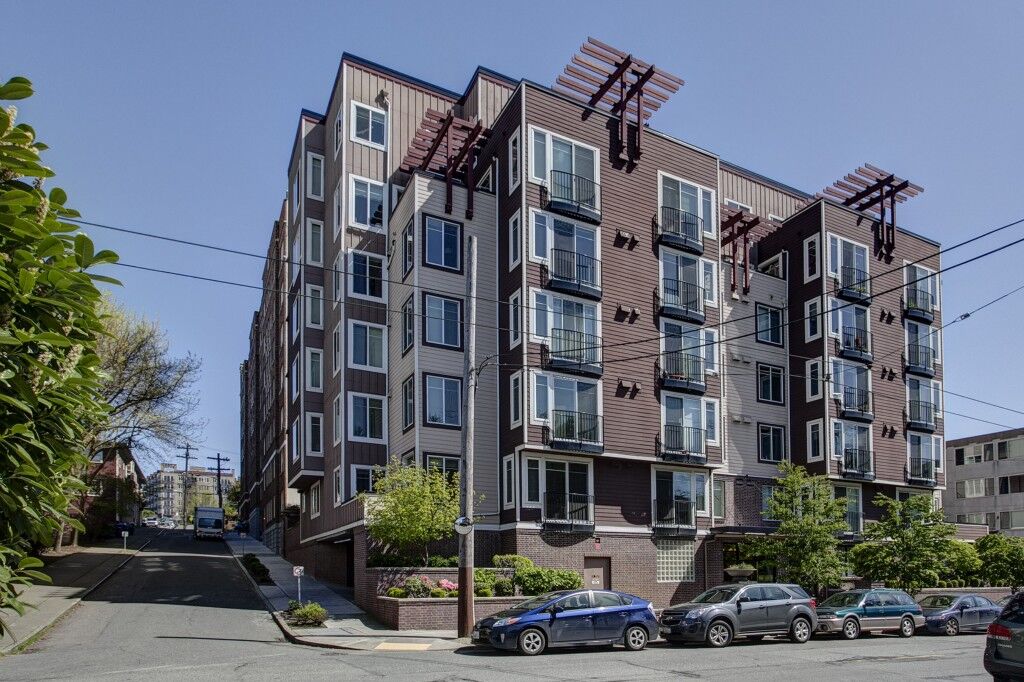 Property Photo: 124 Bellevue Ave E 701 WA 98102