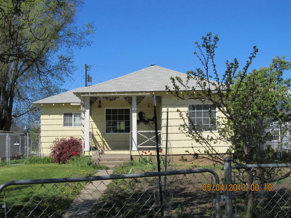 Property Photo:  620 Narcissus  WA 99141 