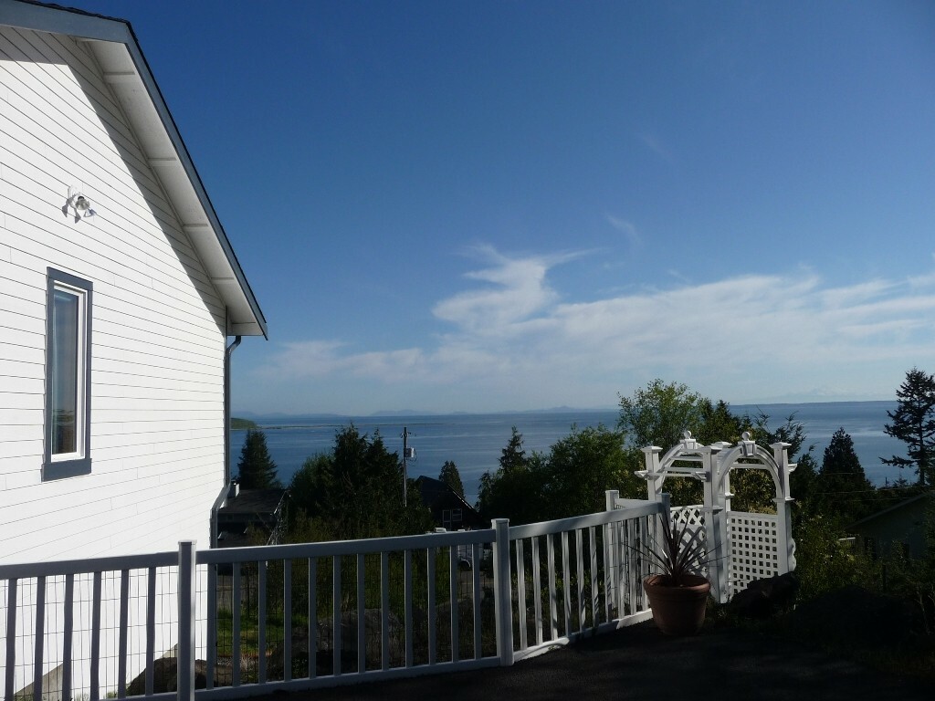 Property Photo:  251 Lupine Dr  WA 98382 