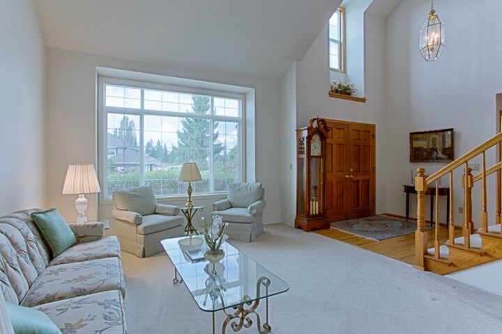 Property Photo: 4420 246th Ave SE WA 98029