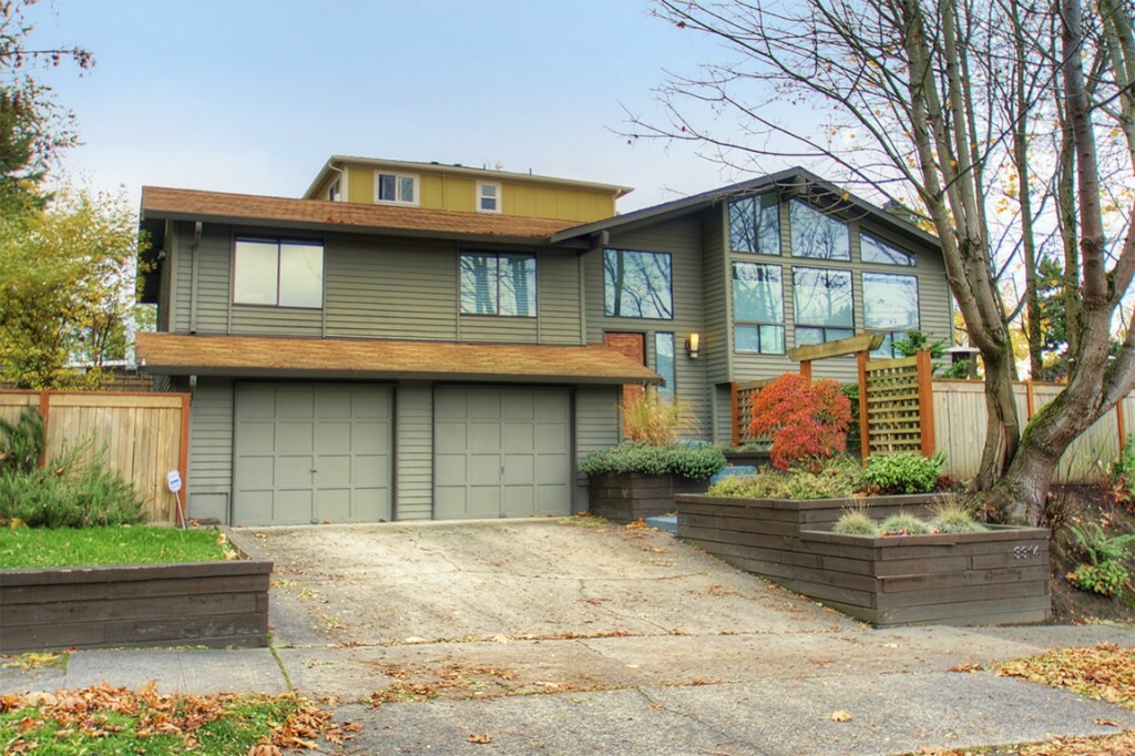 Property Photo: 3314 E Pike St WA 98122
