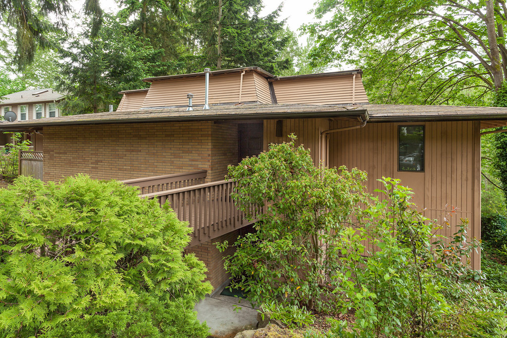 Property Photo:  14013 SE Allen Rd A  B  WA 98006 