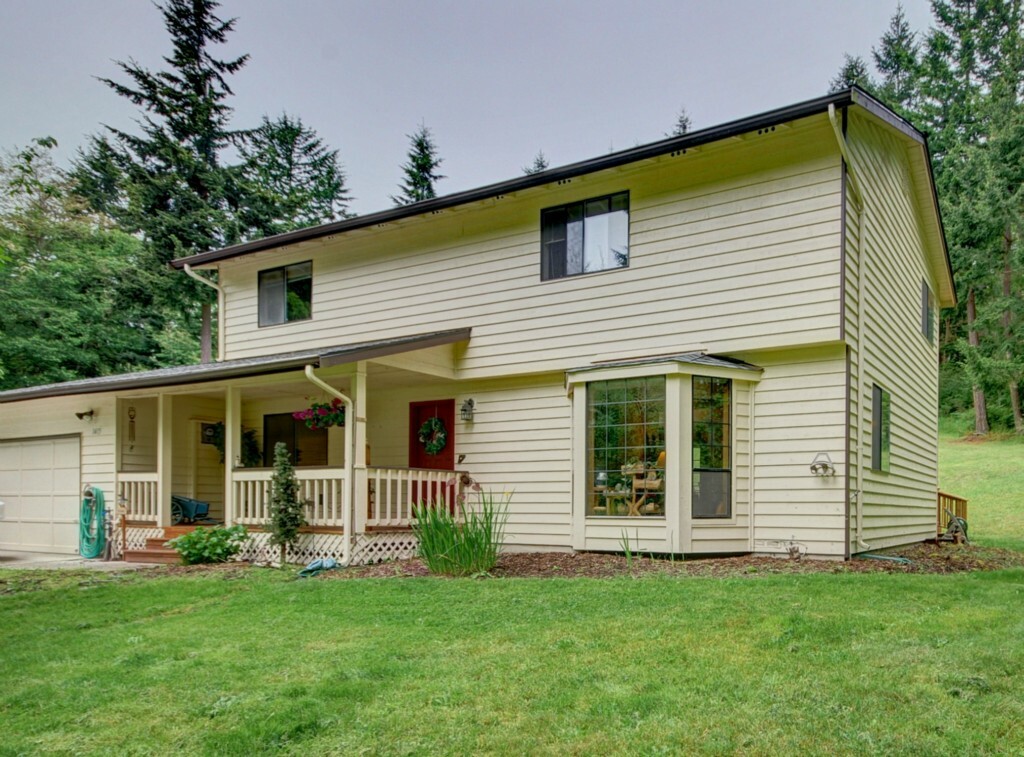 Property Photo:  1415 Eagle Ridge Rd  WA 98277 