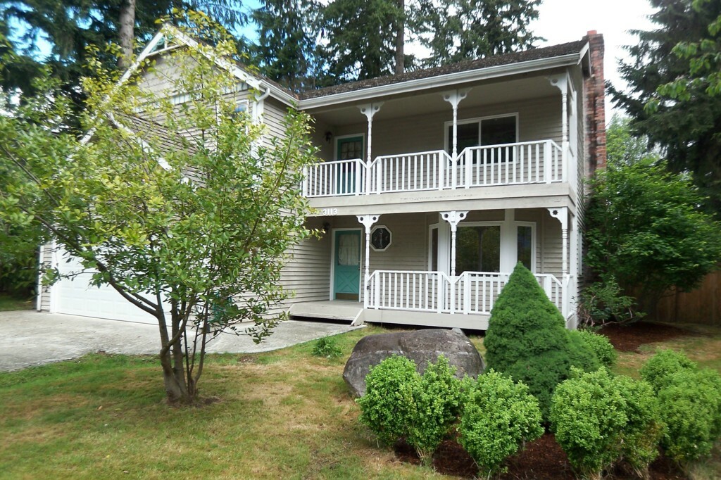 Property Photo:  3113 166th Place SE  WA 98012 