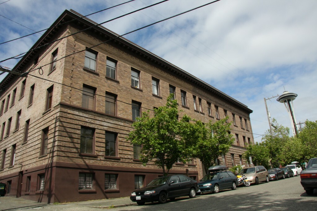 Property Photo: 22 John St 29 WA 98109