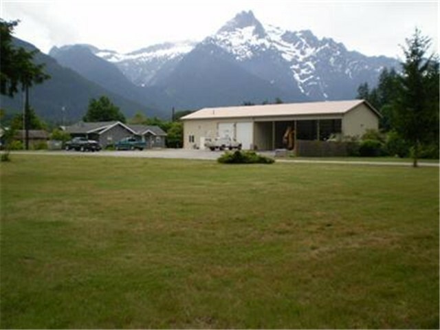 Property Photo:  921 Mountain Loop Hwy  WA 98241 