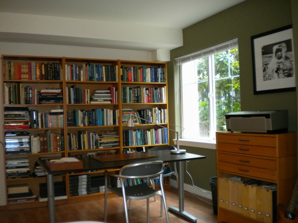 Property Photo: 1545 NW 57th St 209 WA 98107
