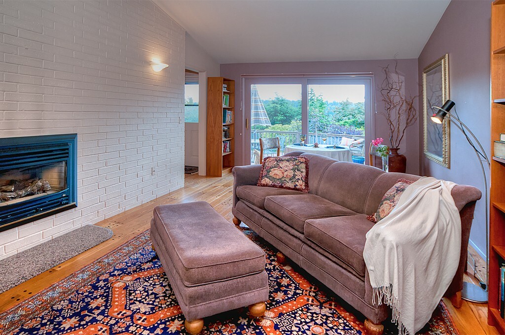 Property Photo: 2404 128th Ave SE WA 98005
