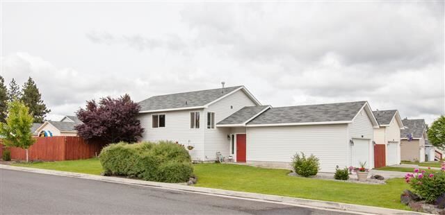 Property Photo: 4609 E 13th Ave WA 99212