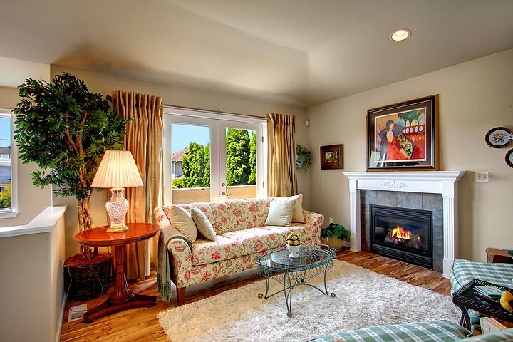 Property Photo:  1919 Hoyt Ave A  WA 98201 