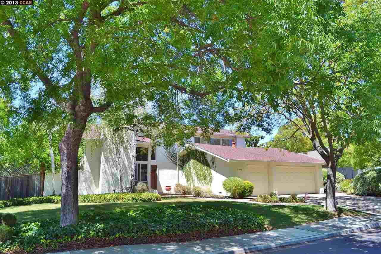 Property Photo:  3306 Withersed Ln  CA 94598-3926 