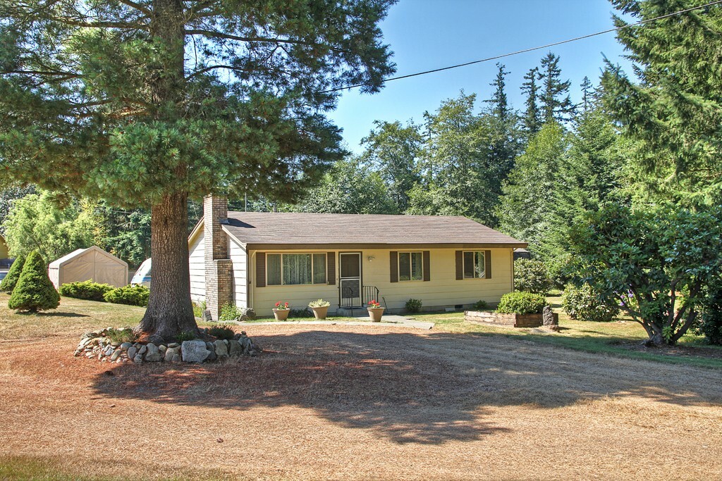 Property Photo:  3051 NE Lincoln Rd  WA 98370 