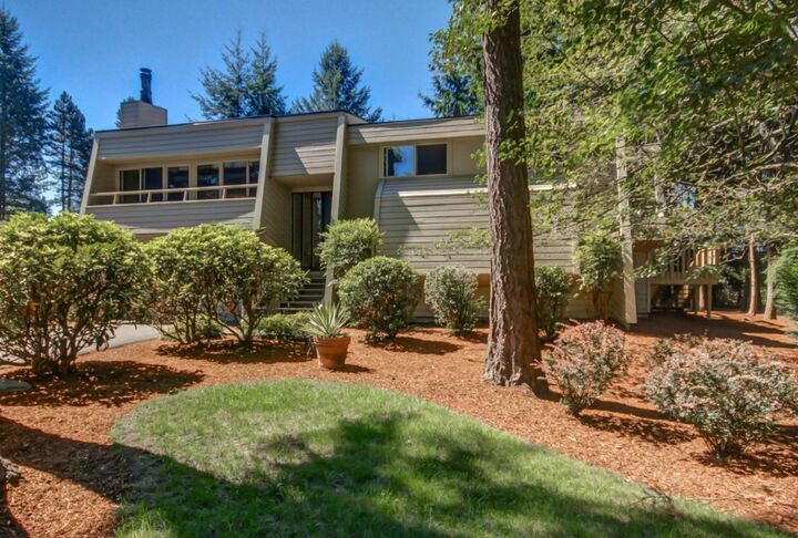 2315 Sahalee Dr W  Sammamish WA 98074 photo