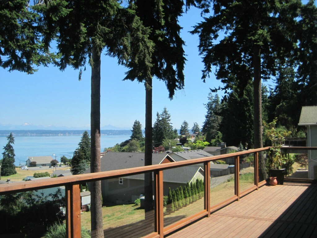 Property Photo:  1237 S East Camano Dr  WA 98282 