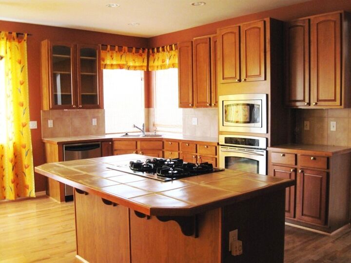 Property Photo:  6926 129th St SE  WA 98296 