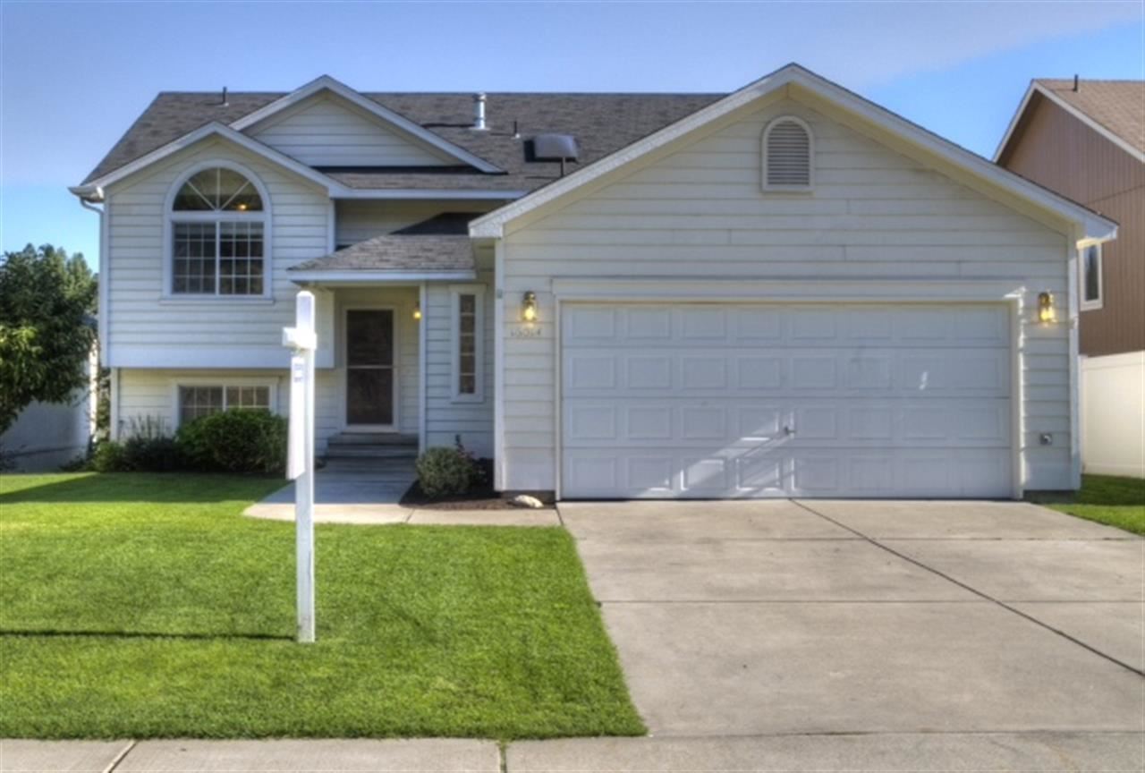 Property Photo: 16014 N Gleneden Dr WA 99208