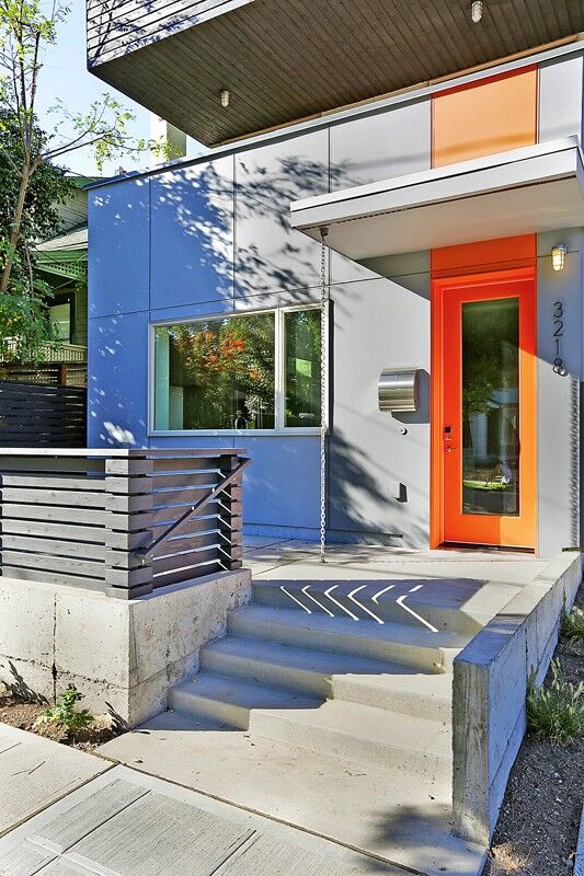 Property Photo: 3218 S Edmunds St WA 98118