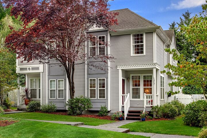 575 NE Alder St B  Issaquah WA 98027 photo