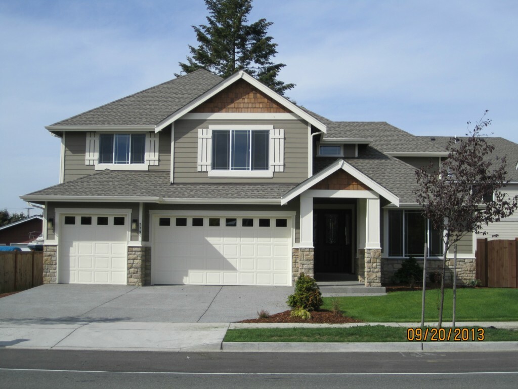 Property Photo: 779 Hoquiam Ave NE WA 98059