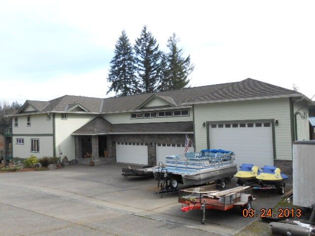 Property Photo: 16044 Lawrence Place SE WA 98597