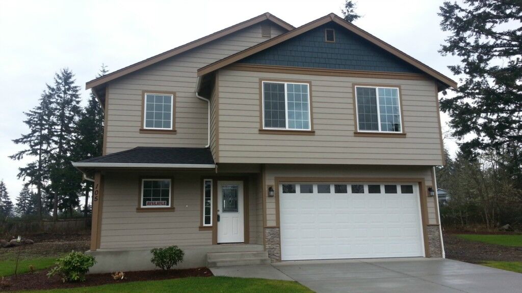 Property Photo: 105 Oak Ct SE WA 98576