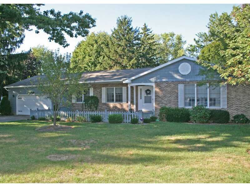 Property Photo: 1515 Pasadena Drive PA 16505