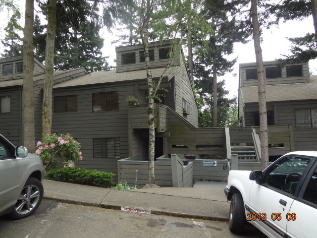 Property Photo:  12517 NE 23rd Place B2  WA 98005 