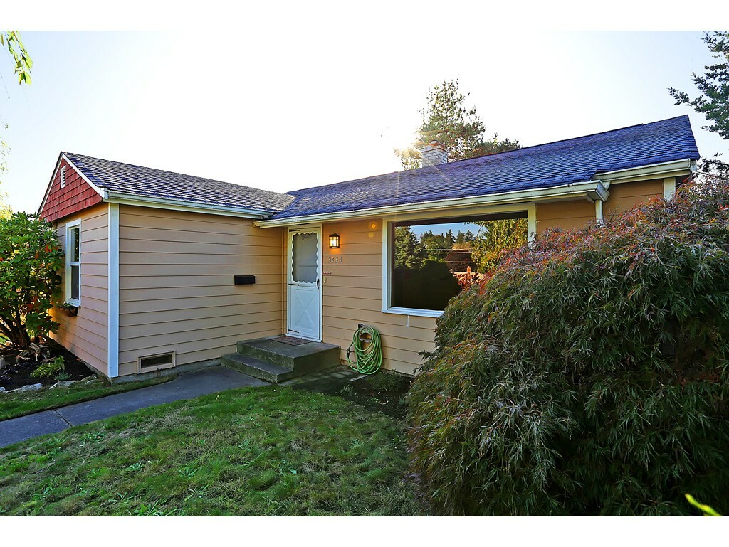 Property Photo:  3433 49th Ave SW  WA 98116 