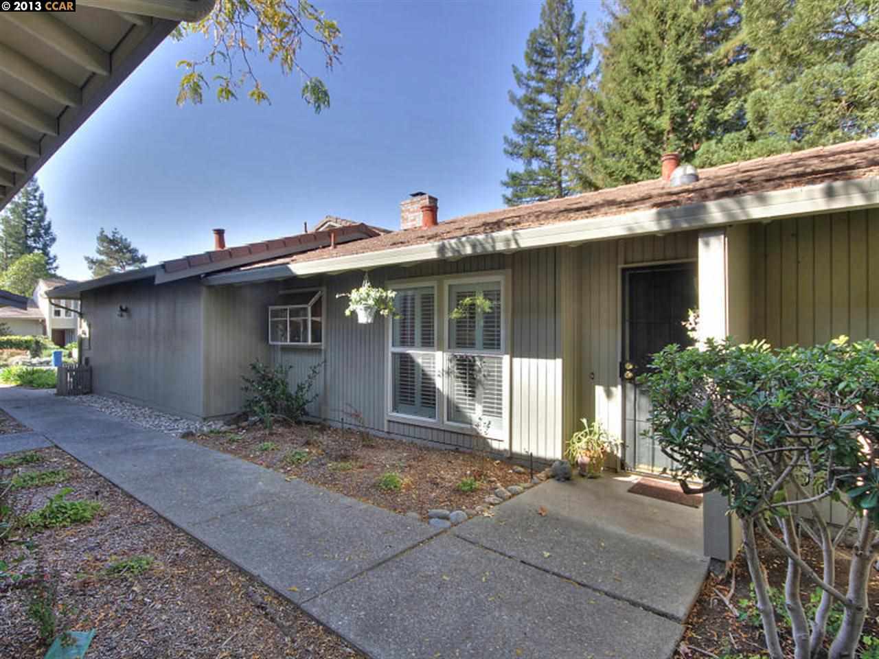 Property Photo:  96 Rolling Green Cir  CA 94523-3265 