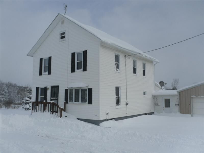 Property Photo: 9551 New Road PA 16428