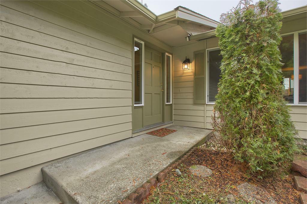 Property Photo:  8536 University Point Cir NE  WA 98311 