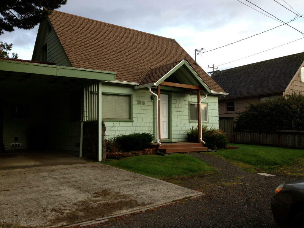 Property Photo: 3018 Mast OR 97367