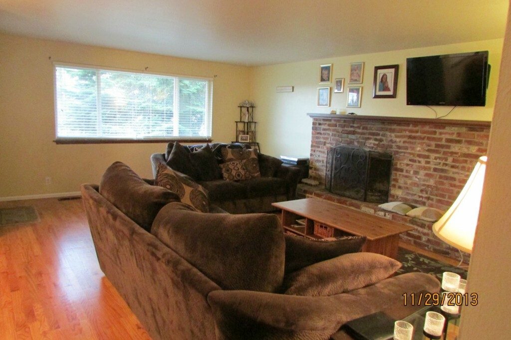 Property Photo: 2114 SW 326th St WA 98023