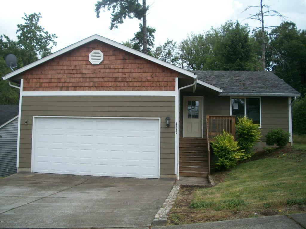 Property Photo:  1225 SW Ponderosa Drive  OR 97396 