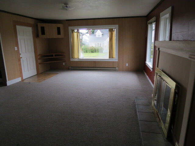 Property Photo:  806 S 11th St  WA 98274 