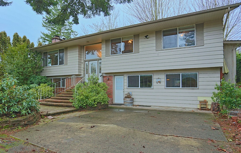 Property Photo: 21056 132nd Ave SE WA 98042