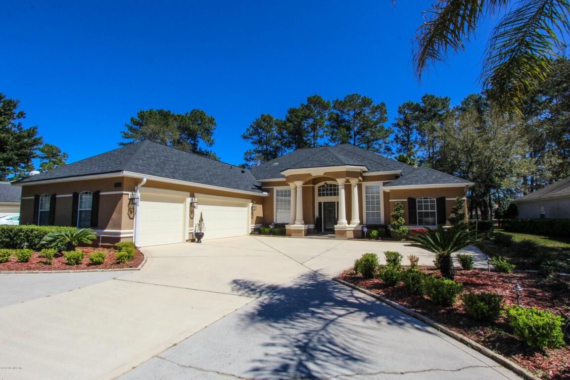 Property Photo: 545 Golden Links Drive FL 32073