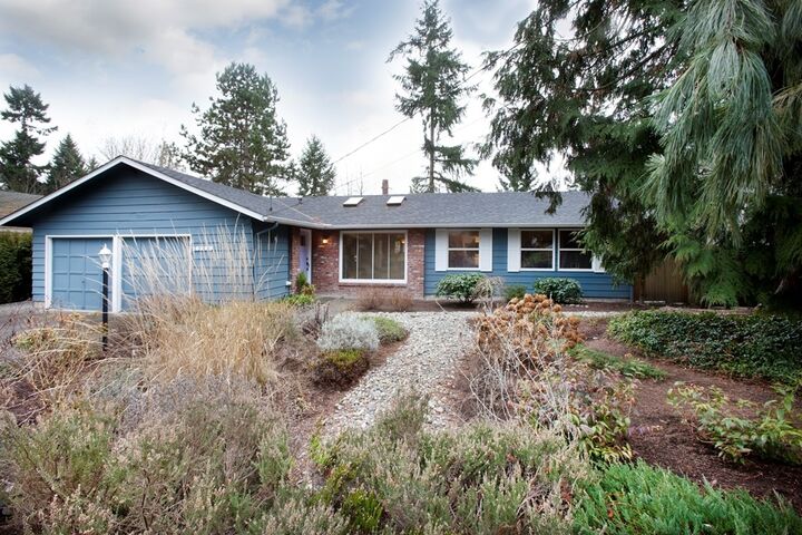 16229 SE 31st St  Bellevue WA 98008 photo