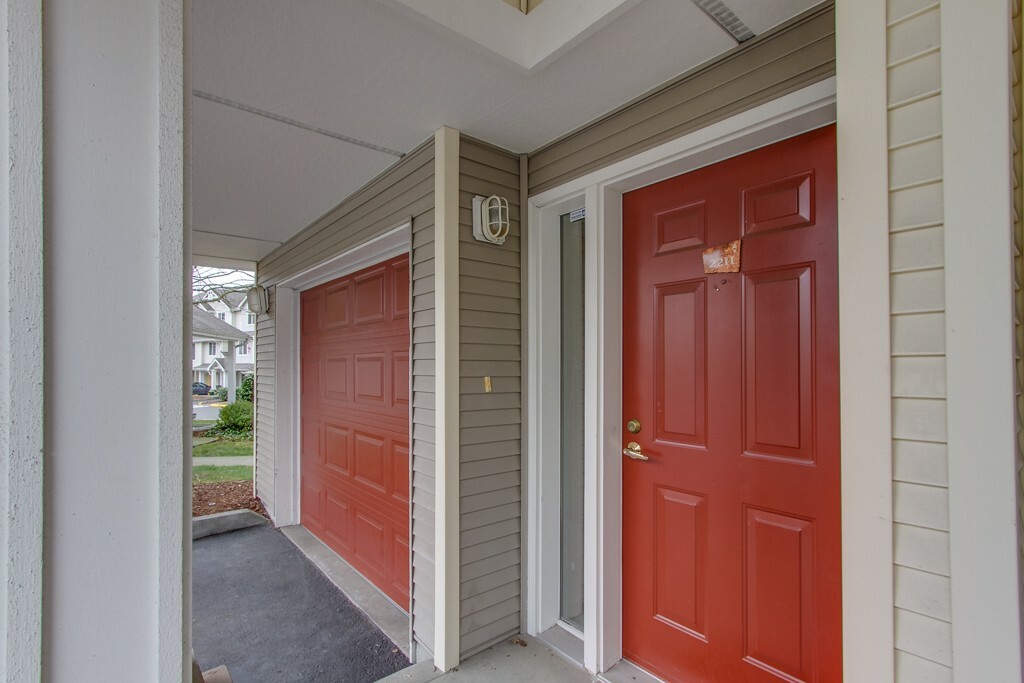 Property Photo: 16125 Juanita Wood Wy NE 2211 WA 98011