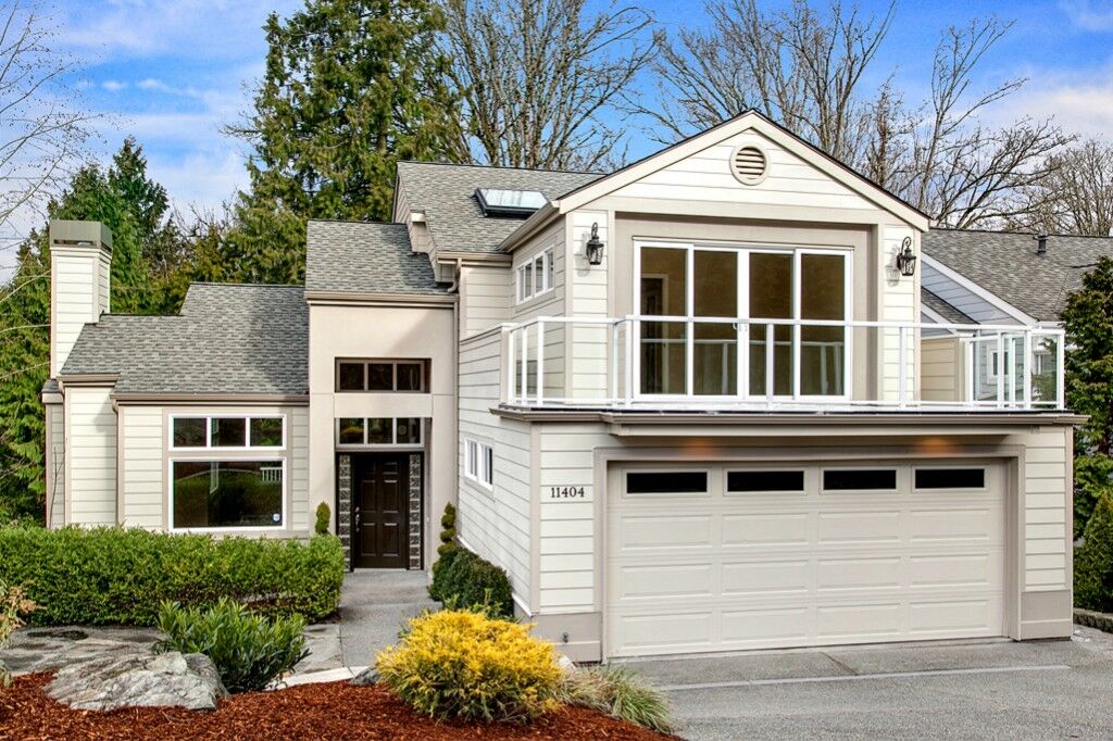 Property Photo:  11404 NE 106th Lane  WA 98033 