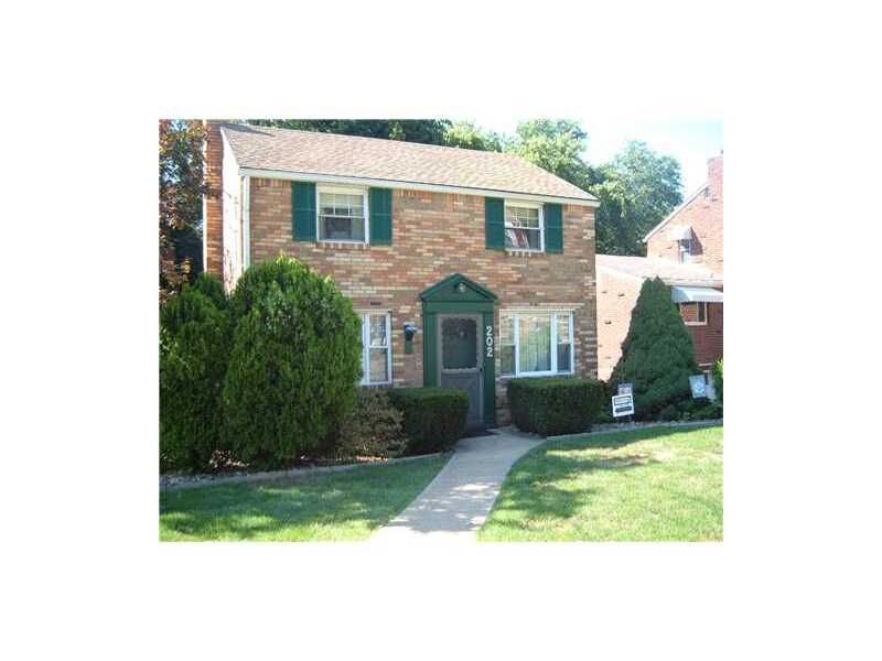 Property Photo: 202 Saylong PA 15235
