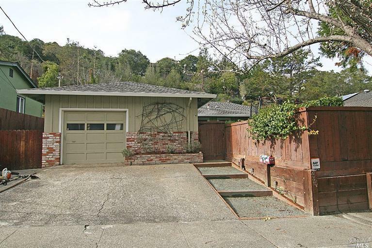 Property Photo:  235 Irwin Street  CA 94901 