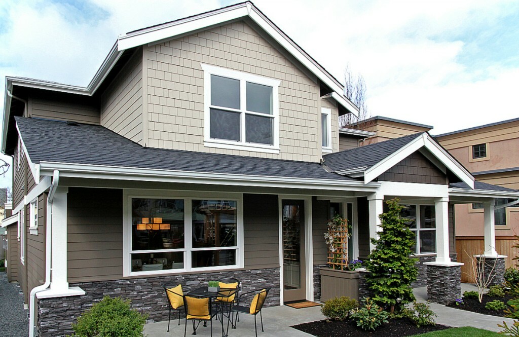 Property Photo:  321 2nd Avenue N  WA 98020 