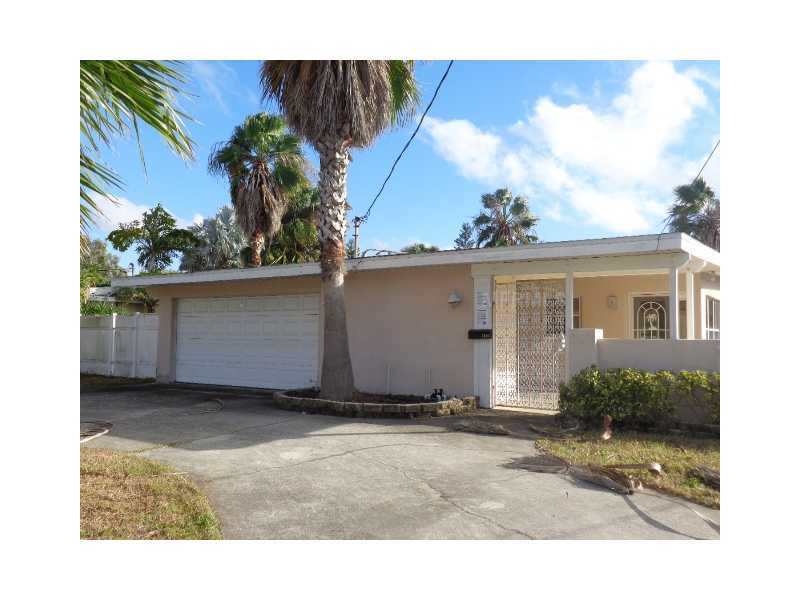 Property Photo: 7926 Causeway Boulevard N FL 33707