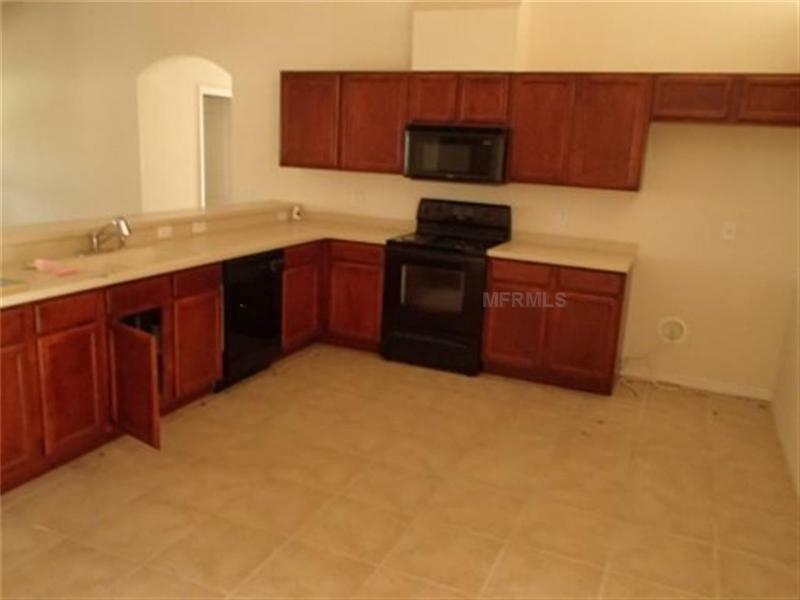 Property Photo:  1902 Abbey Ridge Drive  FL 33527 